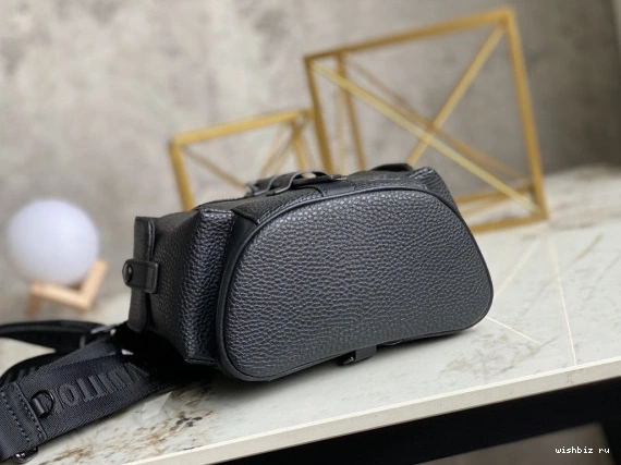 WIS VUITTON LOUIS XS CHRISTOPHER 0206